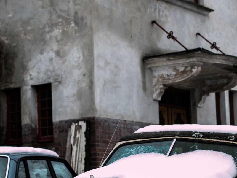 我与我周旋久<br>btozrgo.cn 宁作我